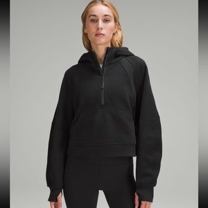 Lululemon Scuba oversized half zip in black size M/L